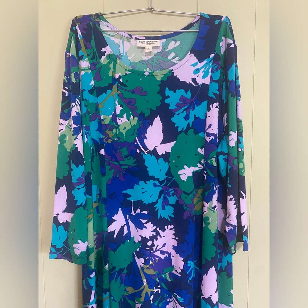 Norm Thompson Blue & Green Patterned Long Sleeved Maxi Dress. Size XL - Picture 2 of 9